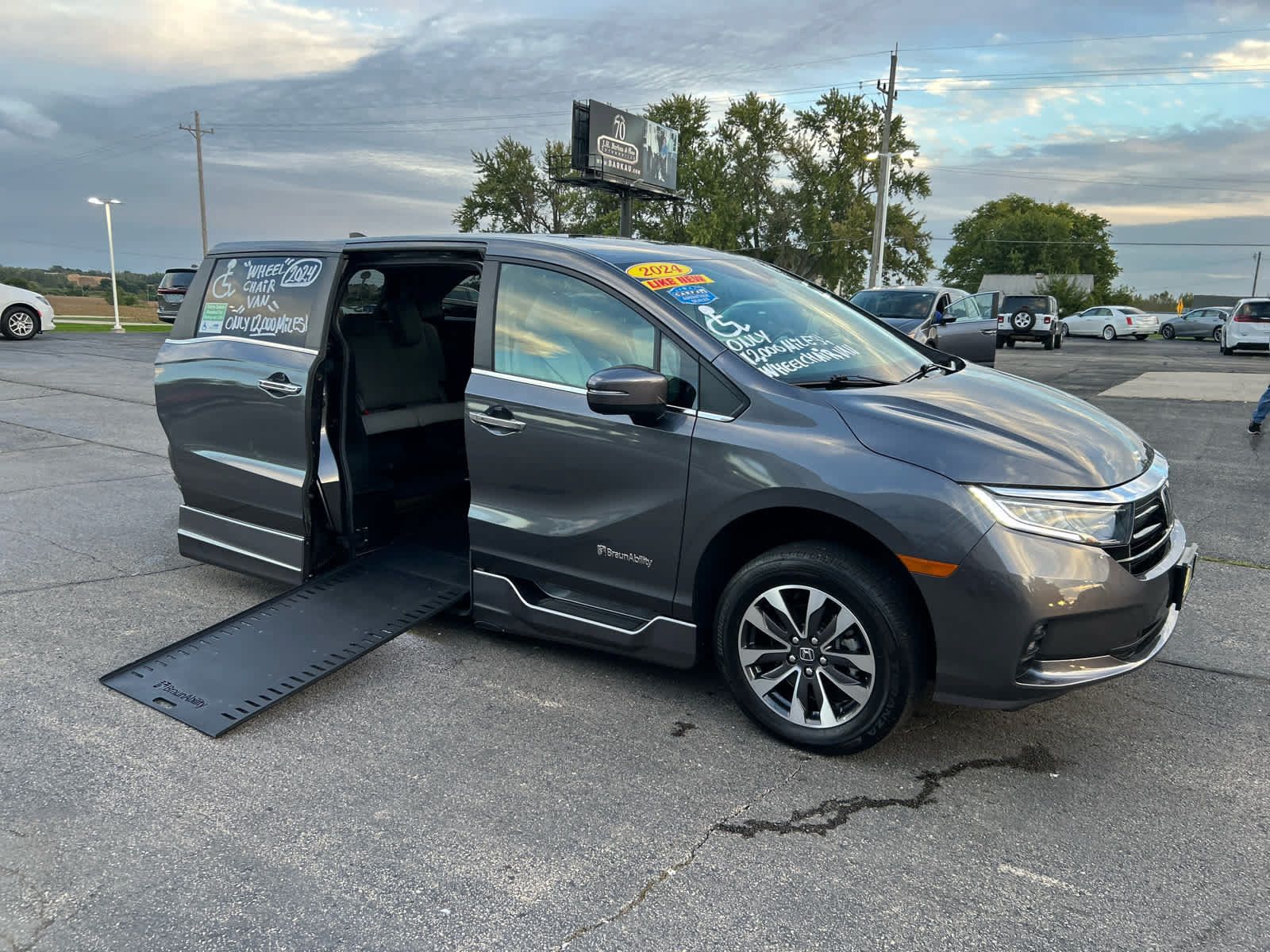 Used 2024 Honda Odyssey EX-L image 31