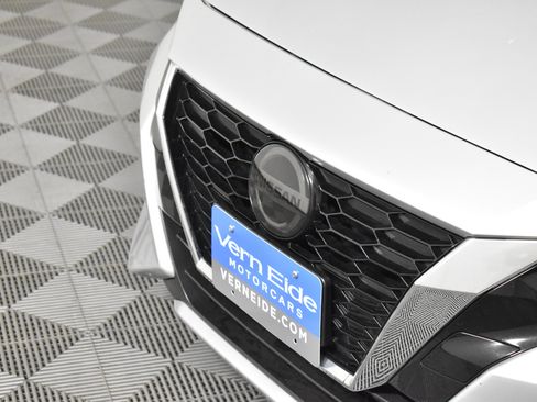 Used 2023 Nissan Sentra SV image 11