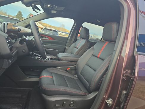 New 2026 Chevrolet Traverse RS w/ LPO, Floor Liner Package image 10