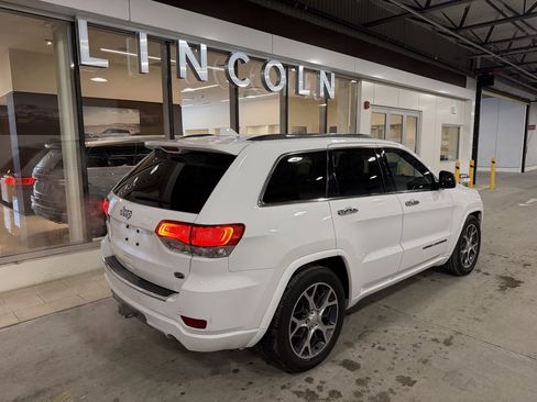 Used 2019 Jeep Grand Cherokee Overland image 10