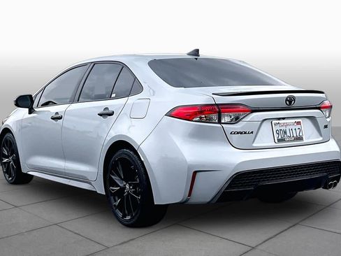 Used 2022 Toyota Corolla SE FWD image 11
