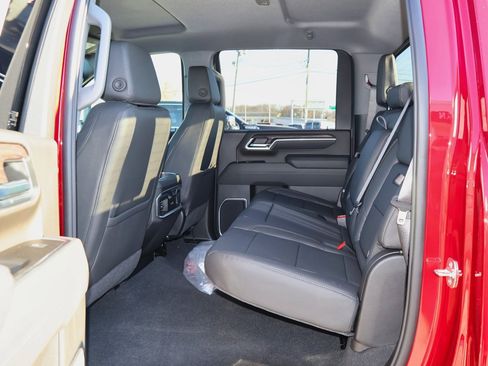 New 2026 GMC Sierra 2500 SLT w/ SLT Premium Package image 11