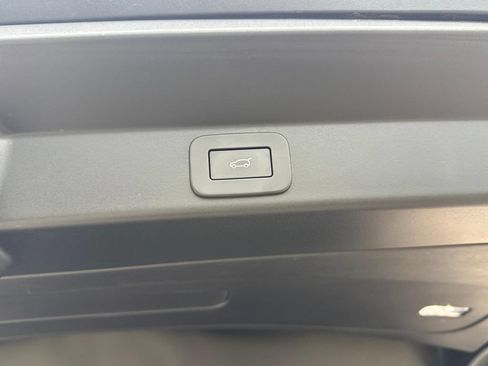 Certified 2025 Land Rover Range Rover Sport SV Edition Two AWD/4WD image 6