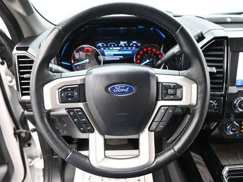 Used 2021 Ford F250 Lariat w/ Lariat Ultimate Package AWD/4WD image 11
