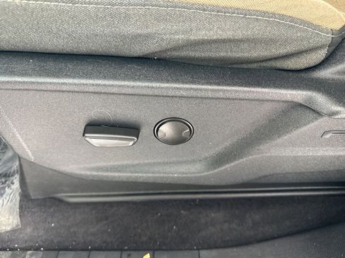 Used 2023 Ford F150 XLT image 15