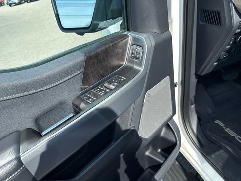 Used 2022 Ford F150 Lariat w/ Equipment Group 502A High image 12