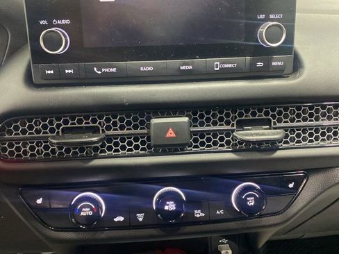 Used 2023 Honda HR-V Sport image 10