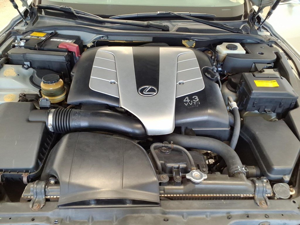 Used 2002 Lexus SC 430 Convertible RWD image 18