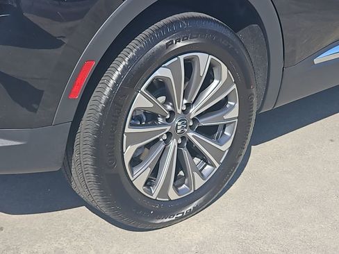 Certified 2025 Buick Envision Preferred AWD/4WD image 12