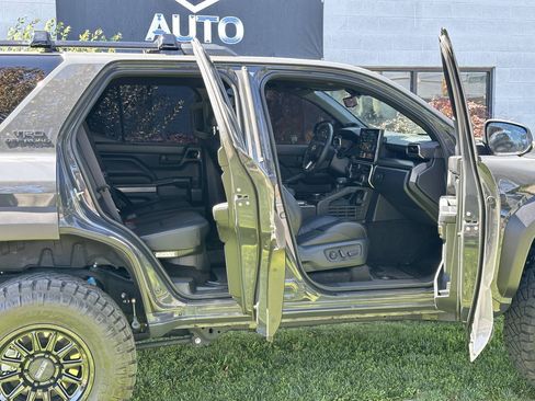 Used 2025 Toyota 4Runner TRD Off-Road Premium w/ Tow Technology Package AWD/4WD image 27