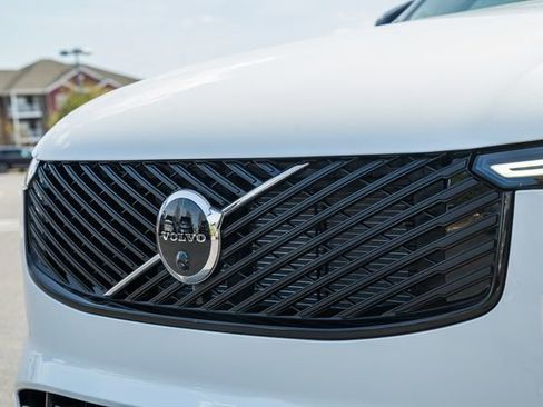 New 2026 Volvo XC90 T8 Ultra w/ Protection Package Premier image 12