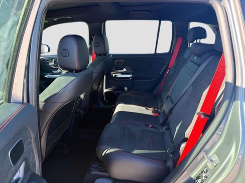 Used 2025 Mercedes-Benz GLB 35 AMG 4MATIC image 21