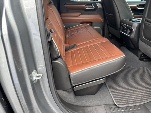 Used 2025 GMC Sierra 1500 Denali Ultimate AWD/4WD image 17