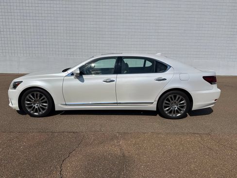 Used 2016 Lexus LS 460 L RWD image 1