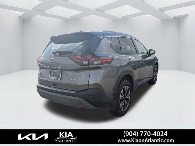 Used 2023 Nissan Rogue SV w/ SV Premium B Package FWD image 3