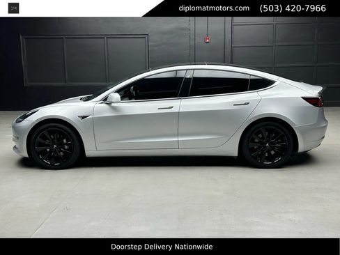 Used 2018 Tesla Model 3 Long Range image 4