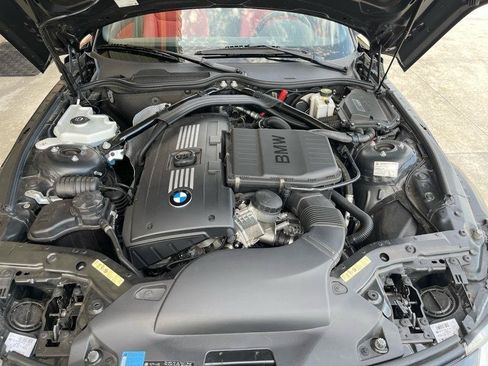 Used 2009 BMW Z4 sDrive35i RWD image 47