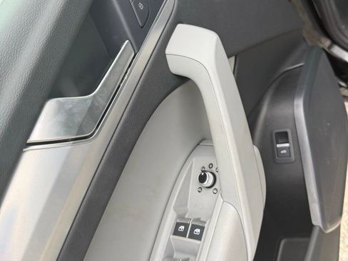 Used 2024 Audi Q5 2.0T Premium w/ Summer of Audi Package image 25