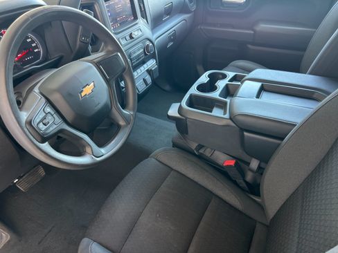 Used 2022 Chevrolet Silverado 1500 Custom RWD image 10