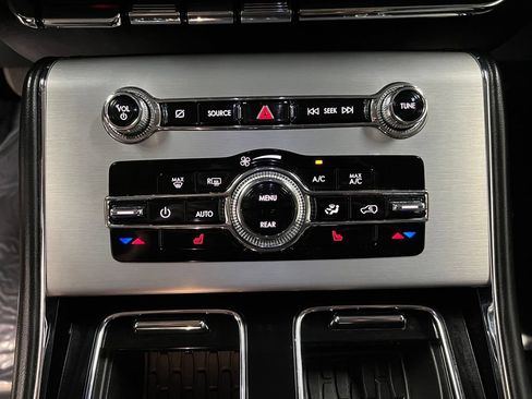 Used 2023 Lincoln Aviator AWD image 25