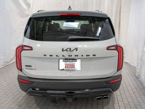 Used 2022 Kia Telluride SX w/ SX Prestige Package image 5