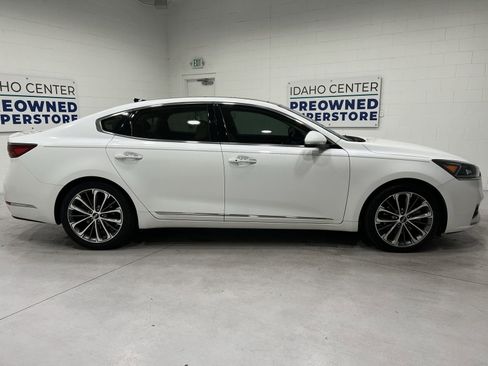 Used 2019 Kia Cadenza Technology image 9