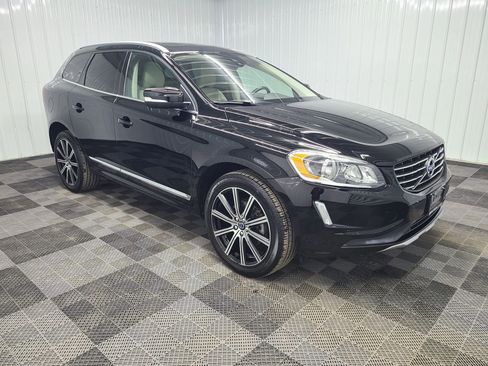 Used 2016 Volvo XC60 T5 Premier w/ Proximity Package AWD/4WD image 13