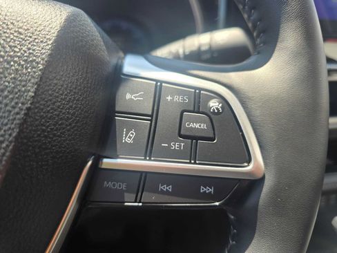 Used 2026 Toyota Highlander Platinum AWD/4WD image 34