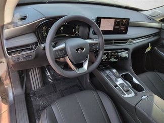 Used 2026 INFINITI QX60 Luxe w/ Family Package FWD video 3