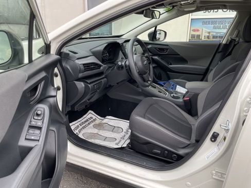Used 2025 Subaru Crosstrek 2.0i Premium image 8
