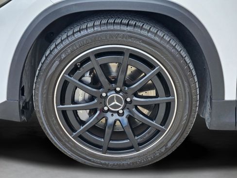 Certified 2021 Mercedes-Benz GLA 45 AMG 4MATIC image 28