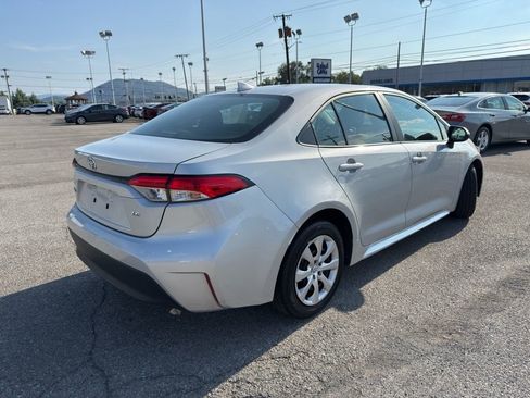 Used 2024 Toyota Corolla LE image 4