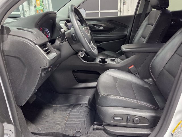 Used 2023 GMC Terrain SLT FWD image 5