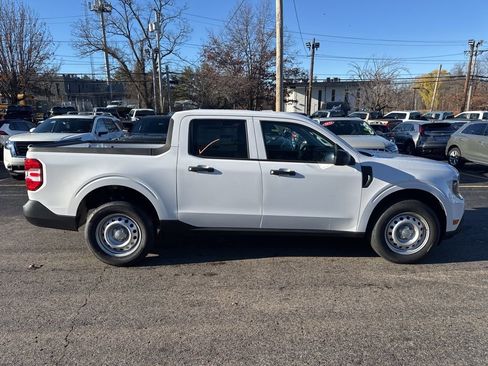New 2025 Ford Maverick XL image 4