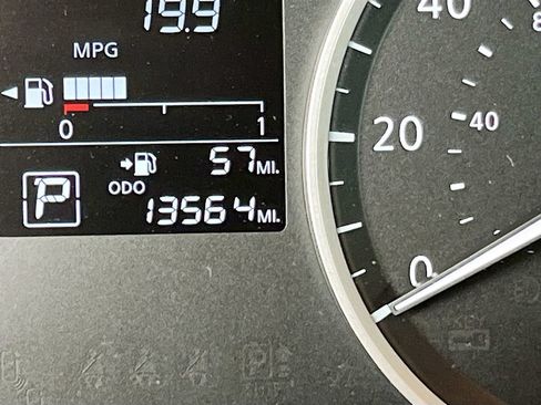 Used 2024 Nissan Kicks S FWD image 12