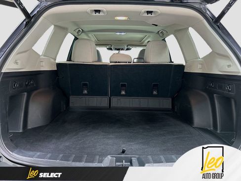 Used 2023 Subaru Forester Premium image 26