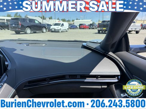 Used 2025 Chevrolet Corvette E-Ray w/ Stealth Interior Trim Package AWD/4WD image 19