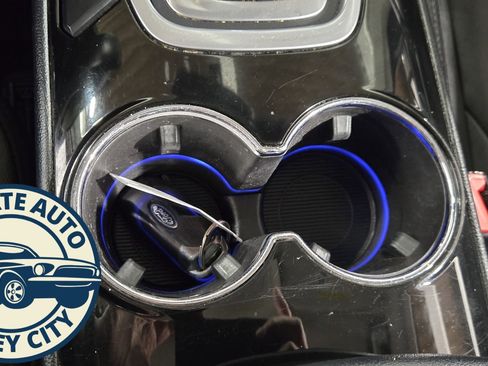 Used 2015 Ford Edge Titanium image 24