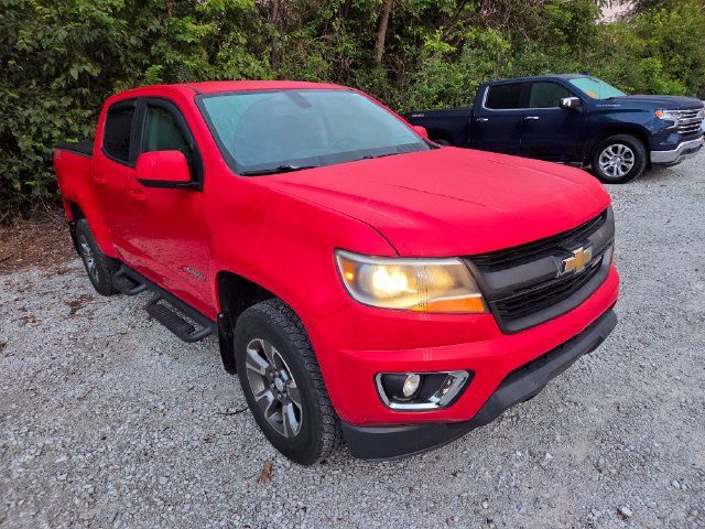 Used 2015 Chevrolet Colorado Z71 AWD/4WD image 3