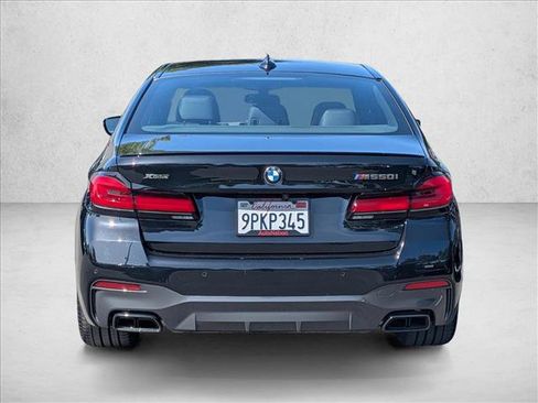 Certified 2022 BMW M550i xDrive AWD/4WD image 7
