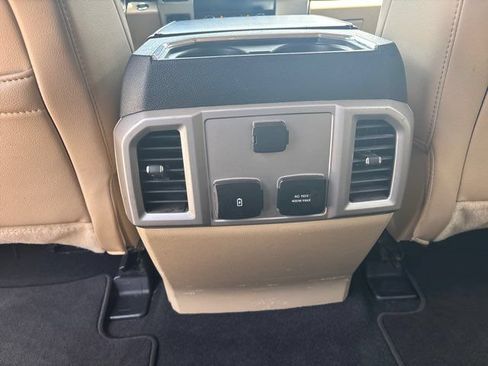 Used 2020 Ford F250 Lariat w/ Lariat Ultimate Package AWD/4WD image 21