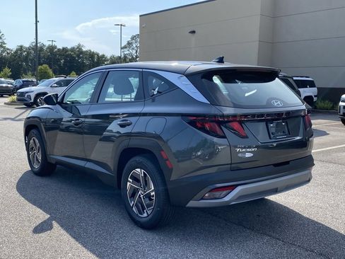 New 2026 Hyundai Tucson Blue SE FWD image 6