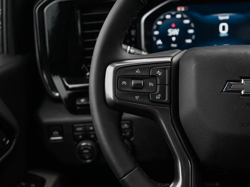 New 2026 Chevrolet Silverado 2500 ZR2 w/ LPO, Dark Essentials Package AWD/4WD image 19