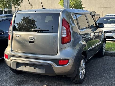 Used 2012 Kia Soul + FWD image 6