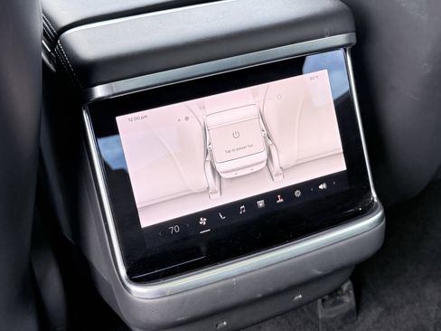 Used 2022 Tesla Model S AWD/4WD image 46