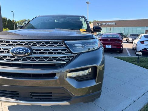 Used 2020 Ford Explorer Limited w/ Class III Trailer Tow Package AWD/4WD image 13