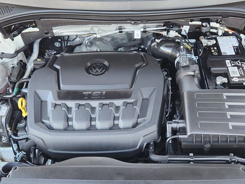 Used 2024 Volkswagen Tiguan SEL R-Line w/ MDO Package, Two-Row image 23