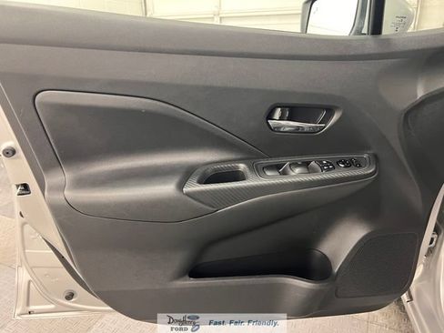Used 2025 Nissan Versa SV FWD image 24