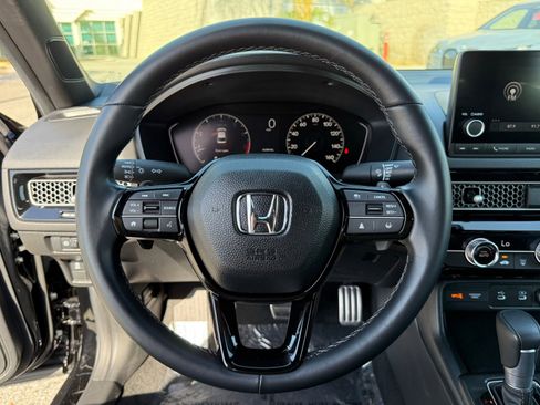 Used 2025 Honda Civic Sport image 24