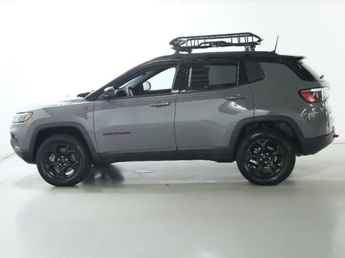 Used 2023 Jeep Compass Trailhawk w/ Trailhawk Convenience Group AWD/4WD image 37